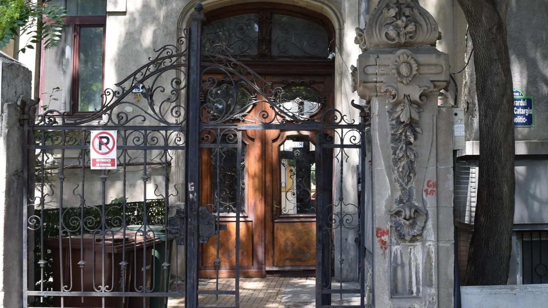 Grand Boulevard Apartment At Piata Romana Bukareszt
